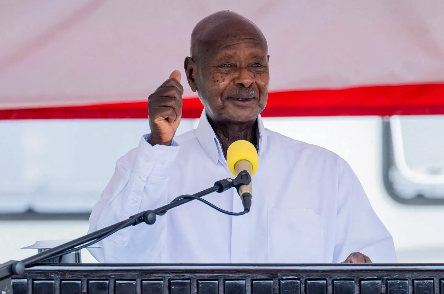 Ouganda : Le président Museveni, au pouvoir depuis 39 ans, briguera un nouveau mandat